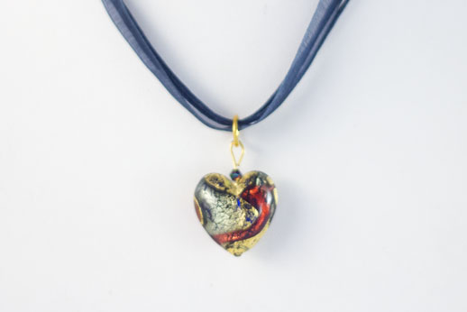 Pendentif Coeur Bleu et Or Ruban Rouge