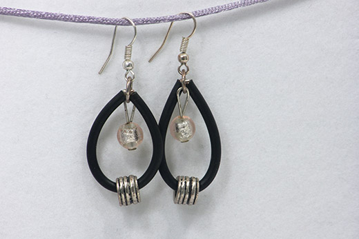 Boucles d'oreilles Grise