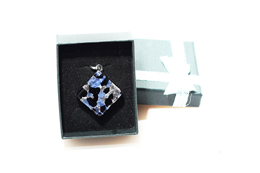 Pendentif Amelia Moucheté Noir Et Bleu Maya