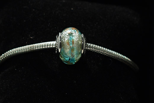 Perle Ronde Bleu Givré