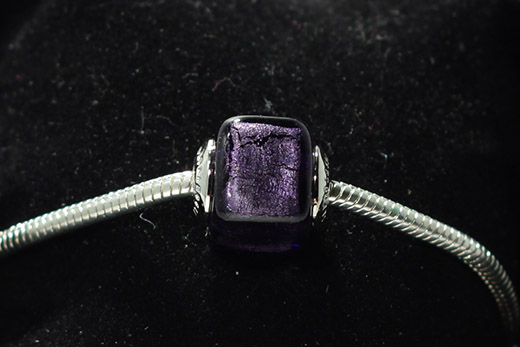 Perle Carrée Violet Indigo