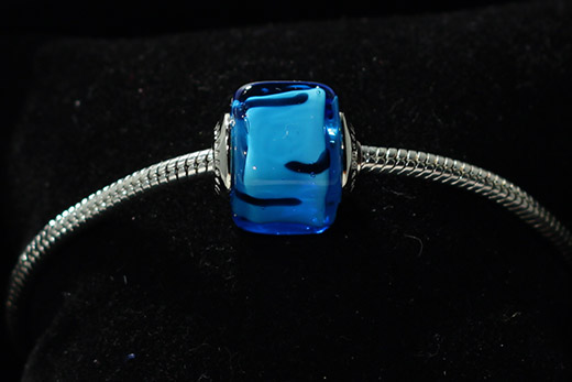 Perle Carrée Bleu Tigré Noir