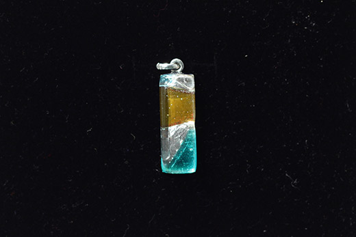 Pendentif Sophia Kaki Et Bleu Turquoise