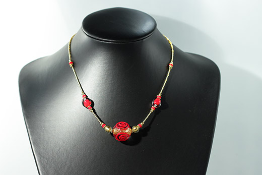 Collier Erica Rouge