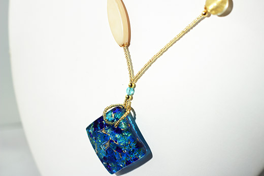 Pendentif Raffaella Bleu Saphir et Azur